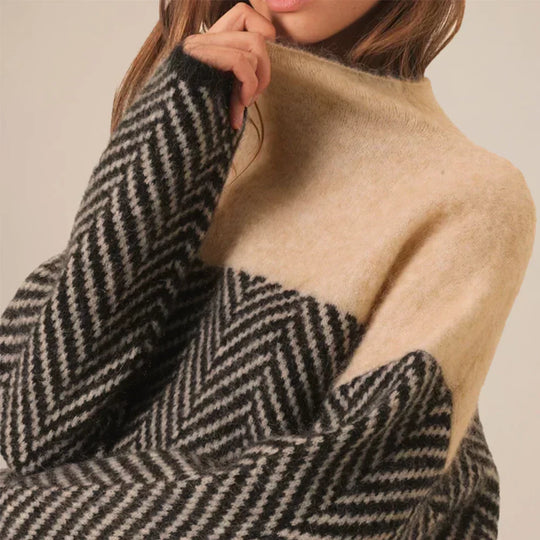 LILLY™ | HERRINGBONE TURTLENECK SWEATER